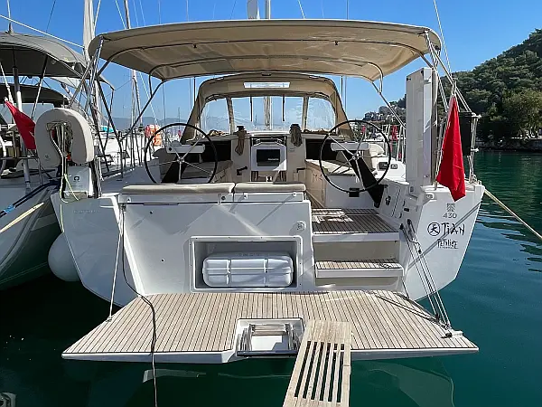 Dufour 430 GL