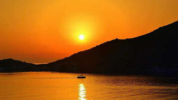 Luxury Yacht Charter in Greece